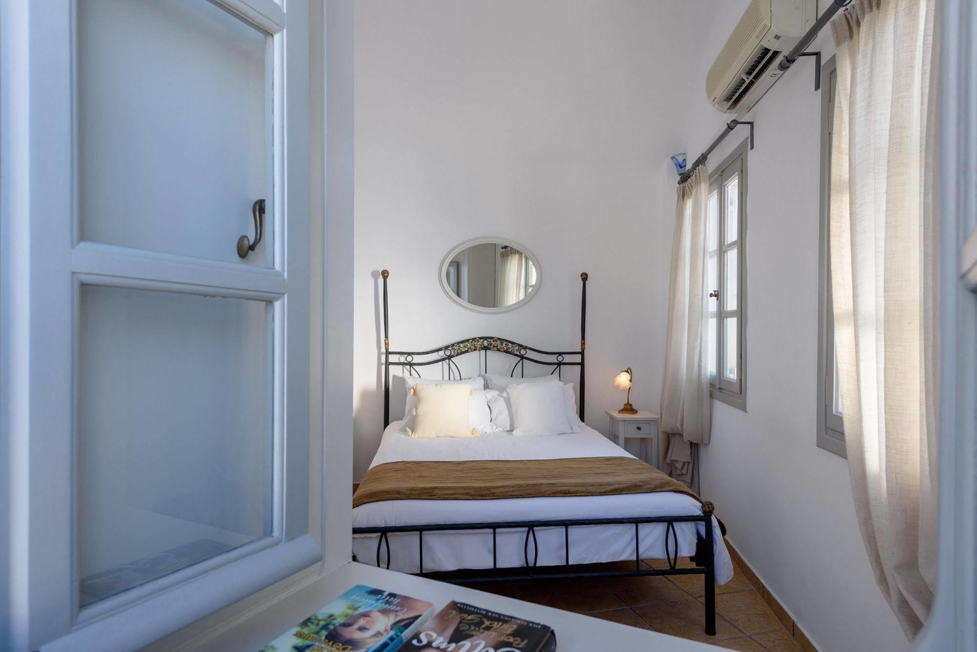 Vista Mare Suites Imerovigli  Ngoại thất bức ảnh